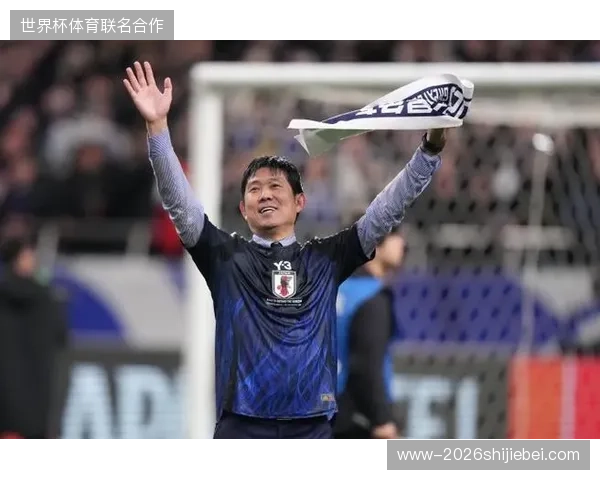 日本队史首次击败英格兰，三笘薰边路强行超车搅乱三狮军团后防线